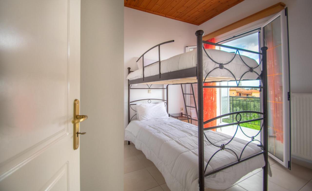 Family Private Homes & Sea View Lithakia  Zewnętrze zdjęcie