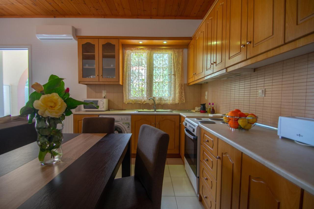 Family Private Homes & Sea View Lithakia  Zewnętrze zdjęcie